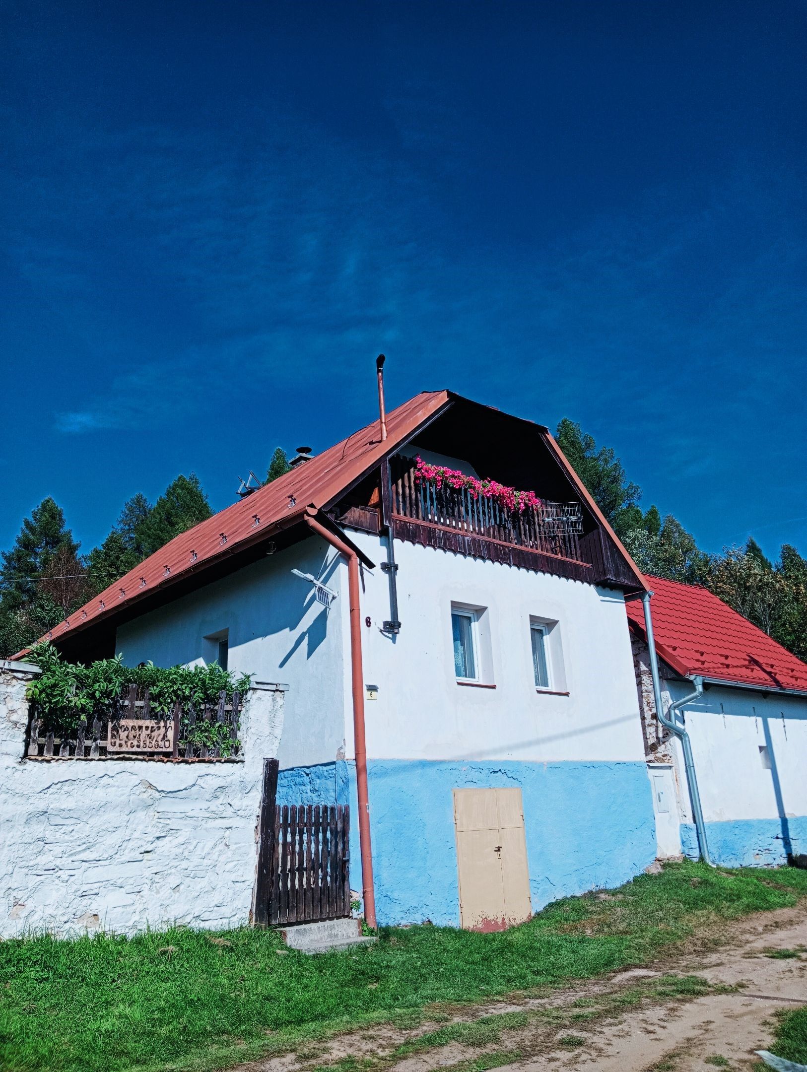 a12148-wellness-chata-podproc-20250506-084340-8424